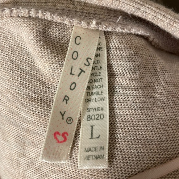 Colorstory Snap Cardi in Oatmeal, fits like a small - Picture 4 of 5
